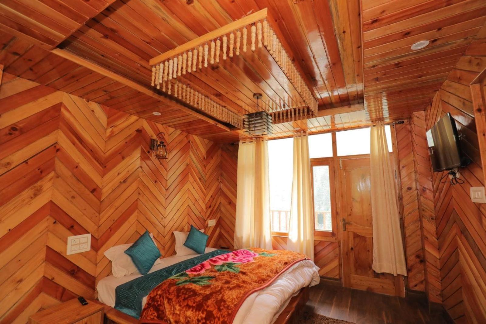 Shangri-La Rooms & Restaurant كاسول المظهر الخارجي الصورة